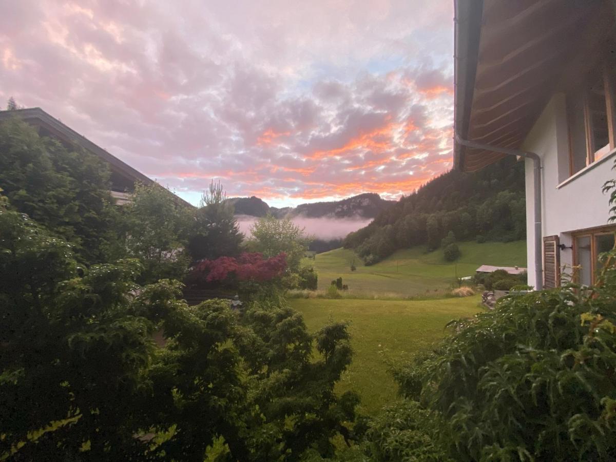 Kurzzeitdomizil In Oberstdorf Apartment Bagian luar foto